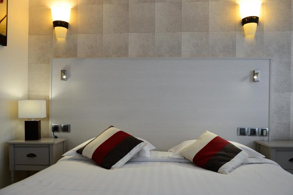Contact Hotel - Motel Les Bleuets & Spa La Rivière-Saint-Sauveur المظهر الخارجي الصورة